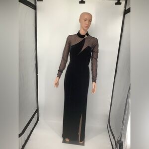 Elegant Black Sheer Sleeve Evening Dress